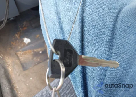 1990 Dodge Spirit z USA, uszkodzony, nr VIN 1B3XA46K4LF740648